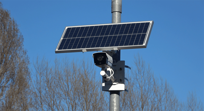 Test, Einbau und Programmierung des HIKVision DS-2XS6A25G0-I/CH20S40 Solar Kamera Sets 