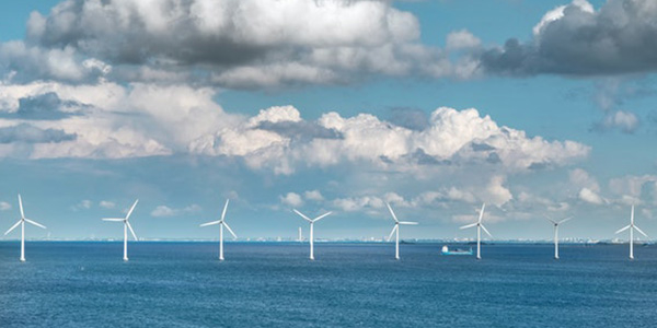 Die richtige Beleuchtung und Überwachung von Offshore-Windparks