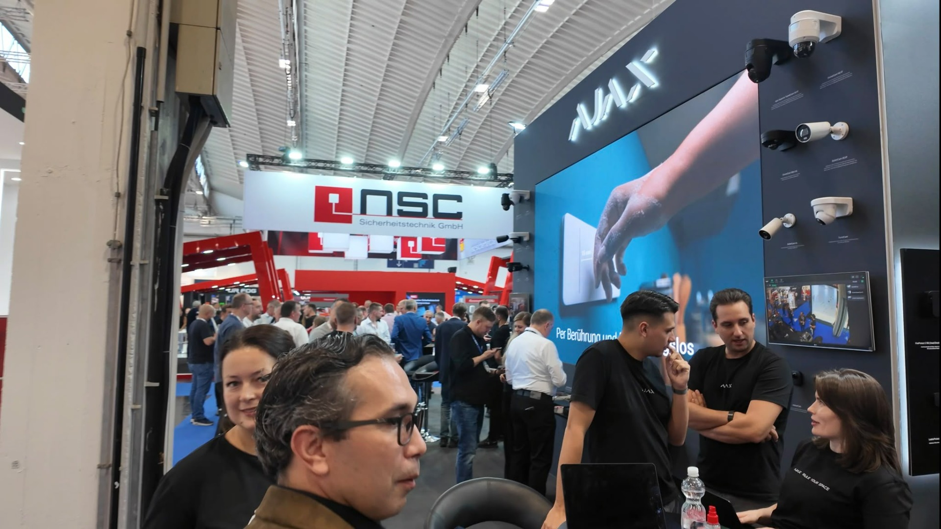 Gespräch mit Entwicklern von Ajax Systems auf der Security Messe 2026
